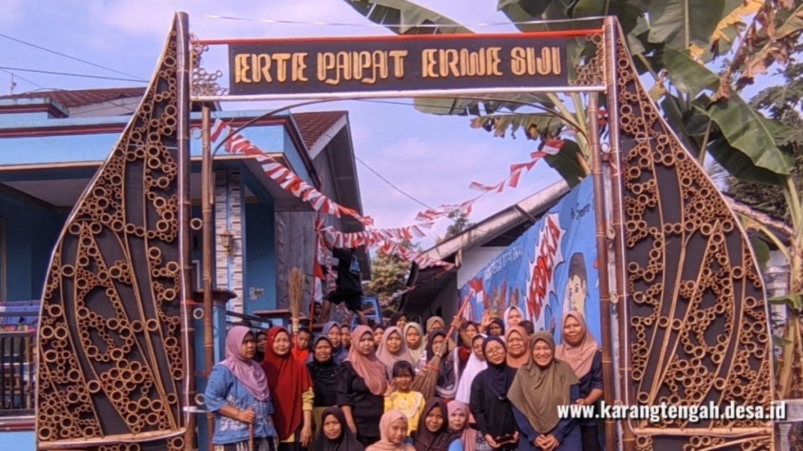 Kado Indah HUT RI ke-81: Swadaya Masyarakat Hantarkan Desa Karangtengah Raih Juara 2 Lomba Gebyar Desa